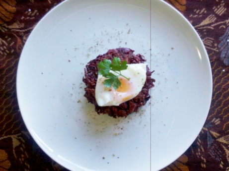 Beetroot patties with poached egg and zata'ar